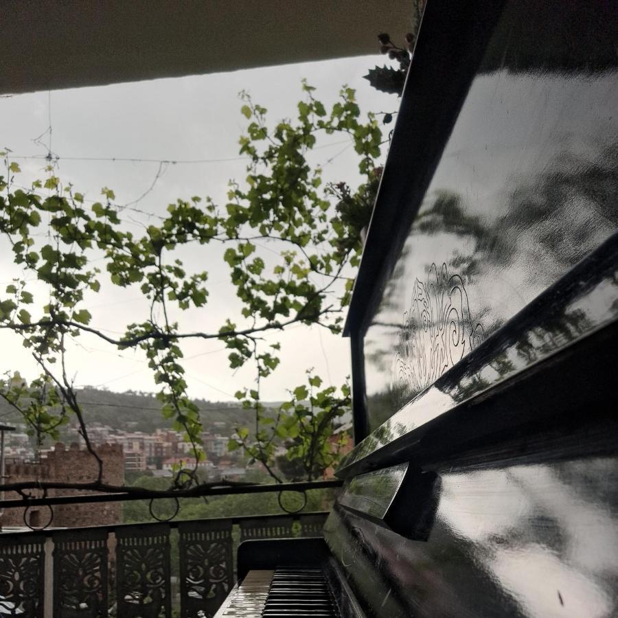 Apartment With A Nice Terrace In Old City Center Тбилиси Екстериор снимка