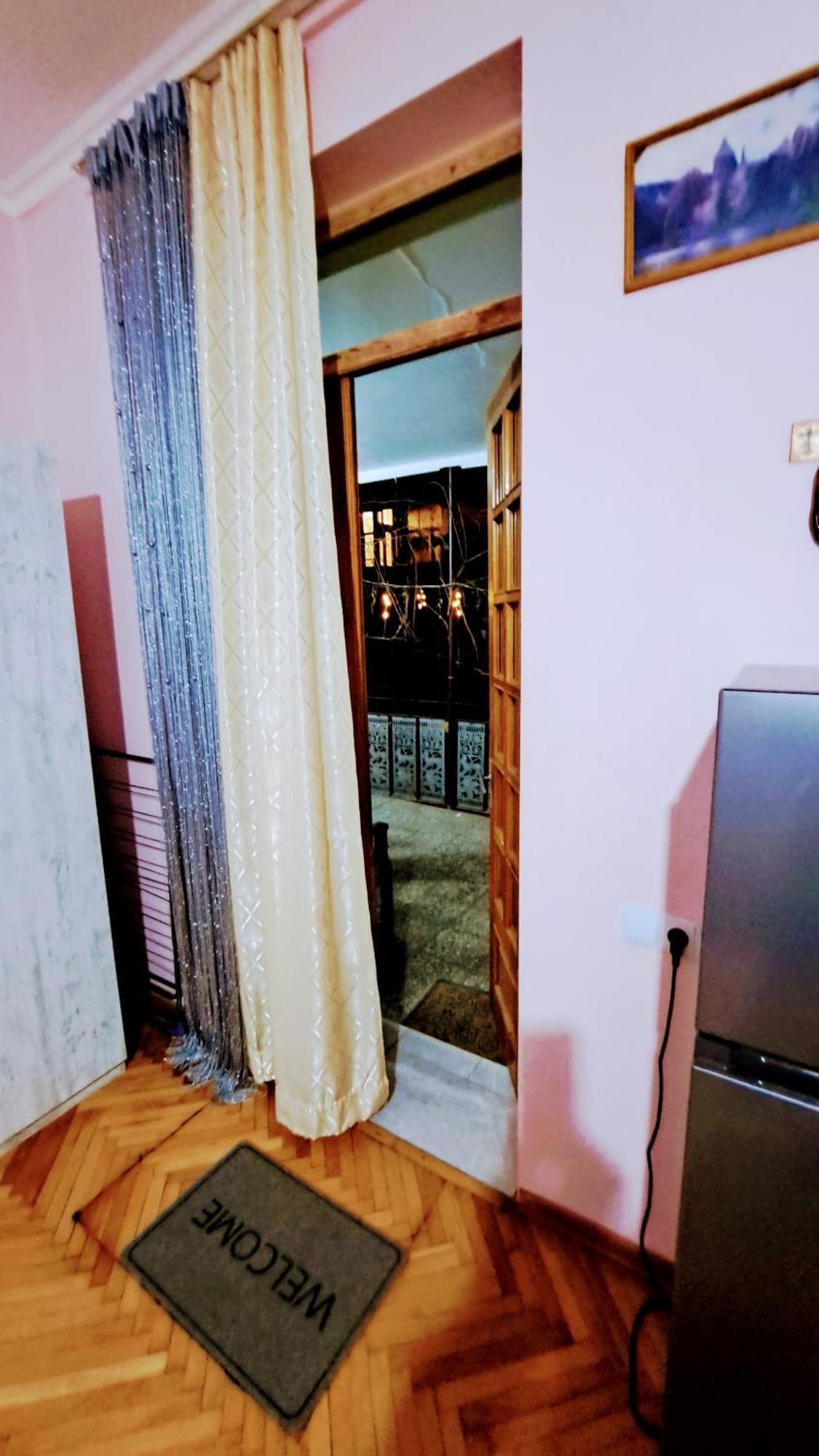 Apartment With A Nice Terrace In Old City Center Тбилиси Екстериор снимка